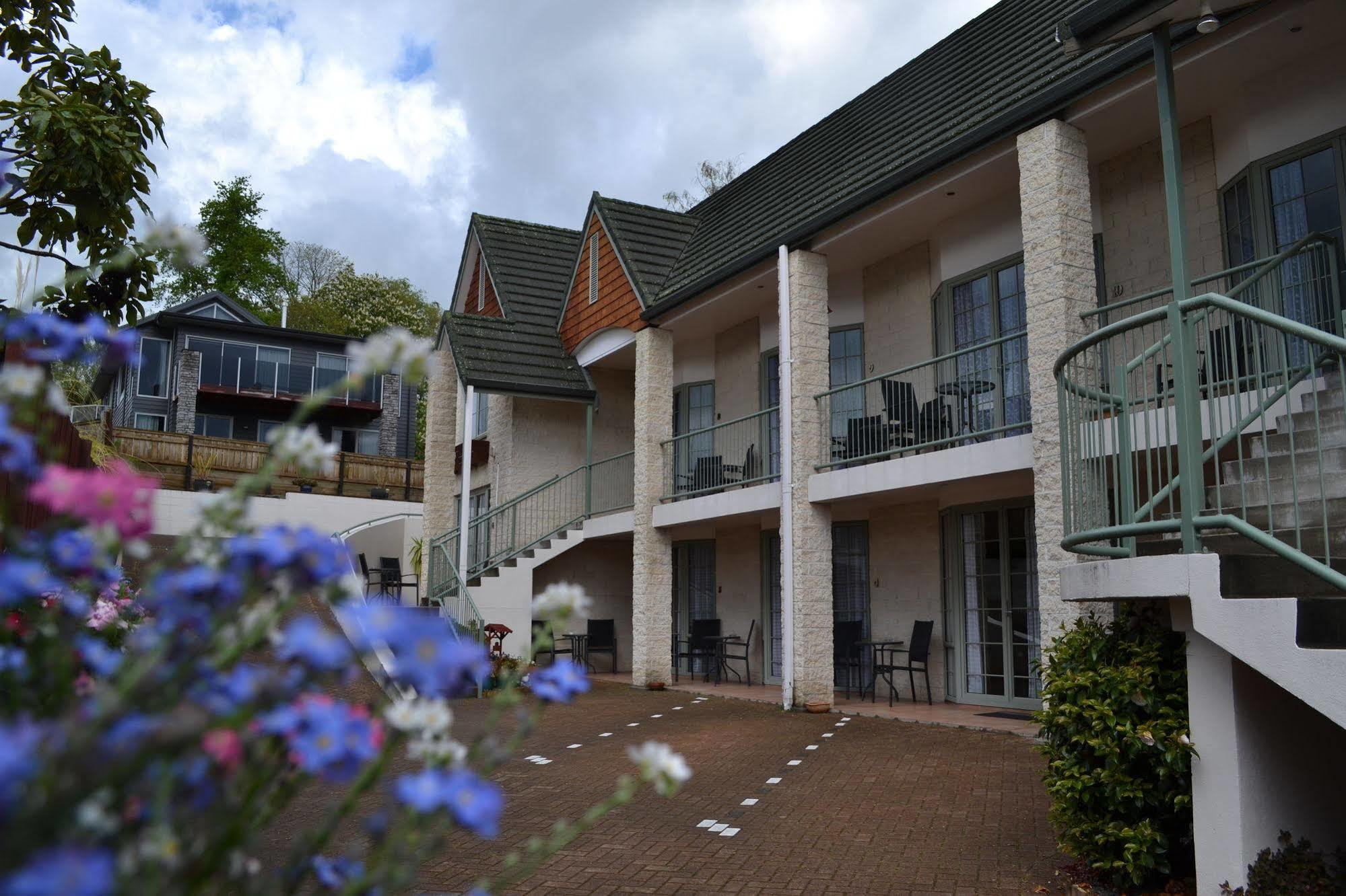 Colonial Lodge Motel Taupo Exterior foto